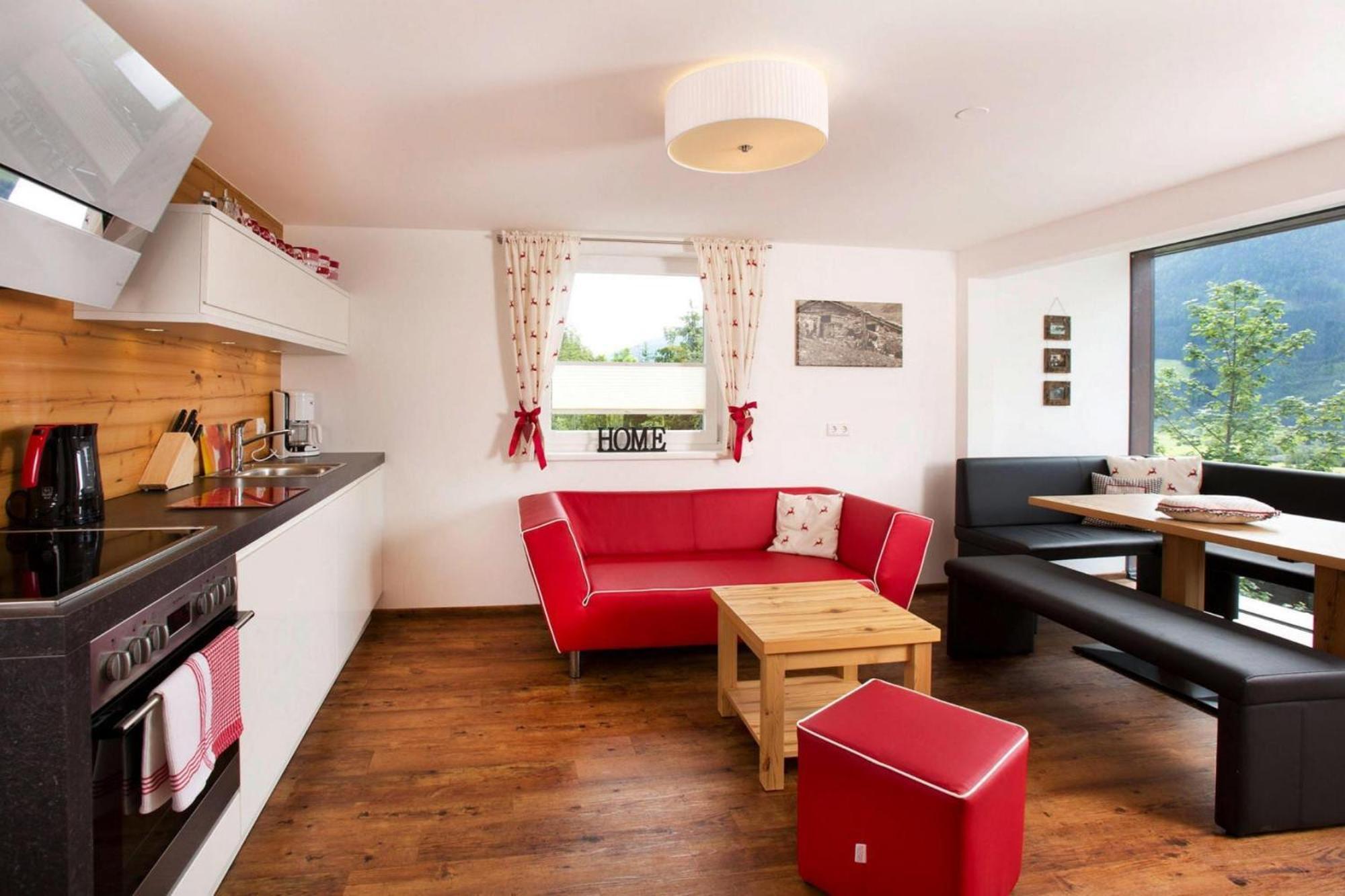 Apartment In Neukirchen With A Balcony Нойкирхен-ам-Гросфенедигер Экстерьер фото