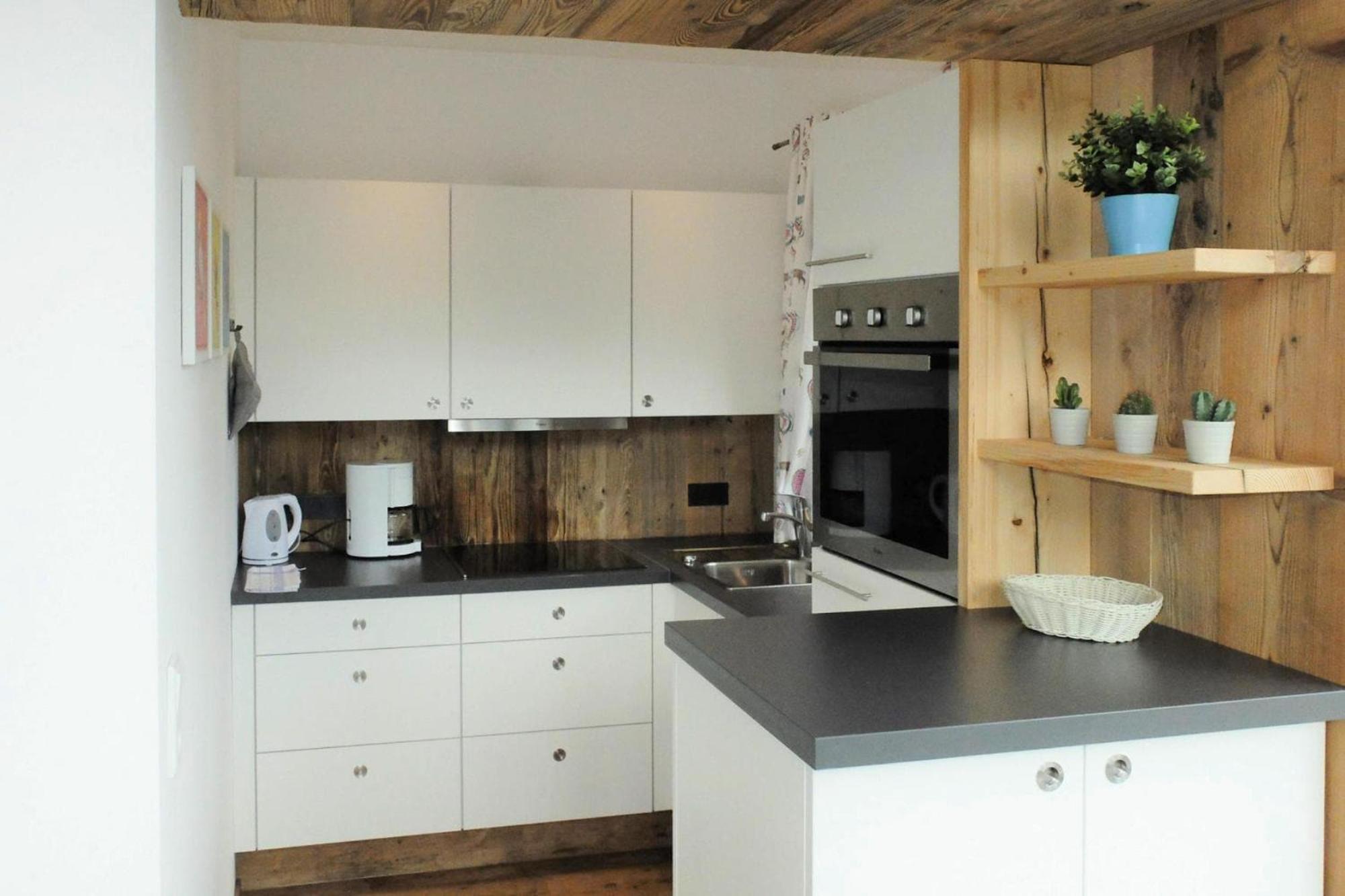 Apartment In Neukirchen With A Balcony Нойкирхен-ам-Гросфенедигер Экстерьер фото