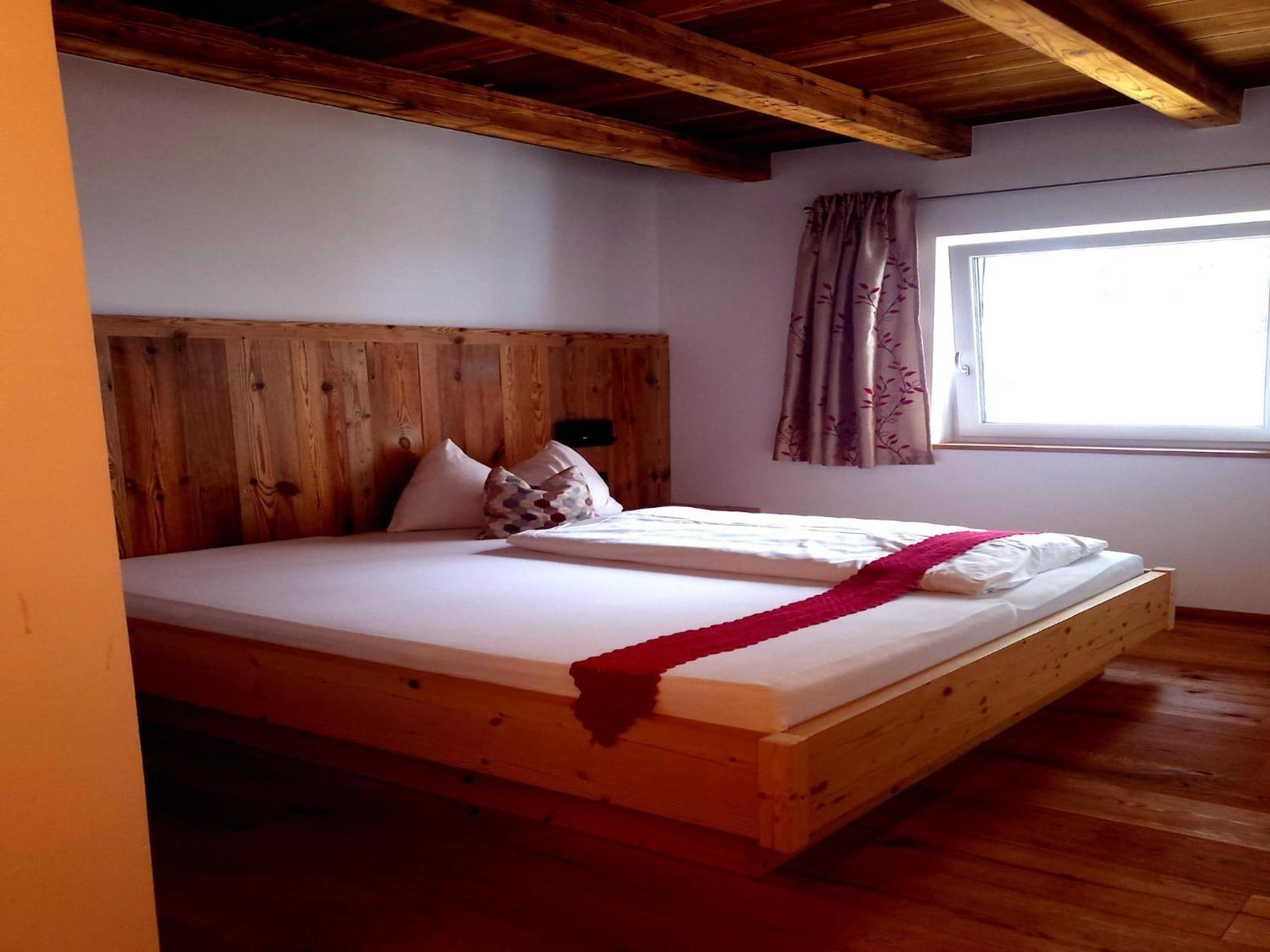 Apartment In Neukirchen With A Balcony Нойкирхен-ам-Гросфенедигер Экстерьер фото
